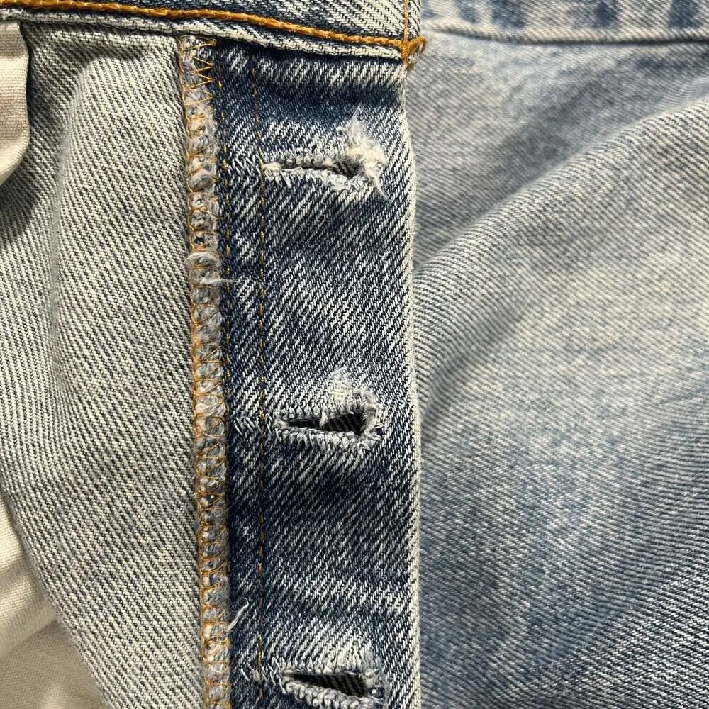 Vintage Levi’s 501 Mens tag 36x32 actual‎ 34x30 Red Tab USA Made 01 Light Wash